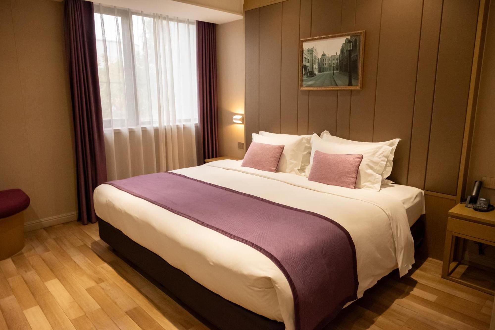 Shanghai-Deco Hotel-Free Shuttle Bus To Pudong Airport And Disneyland Exterior photo