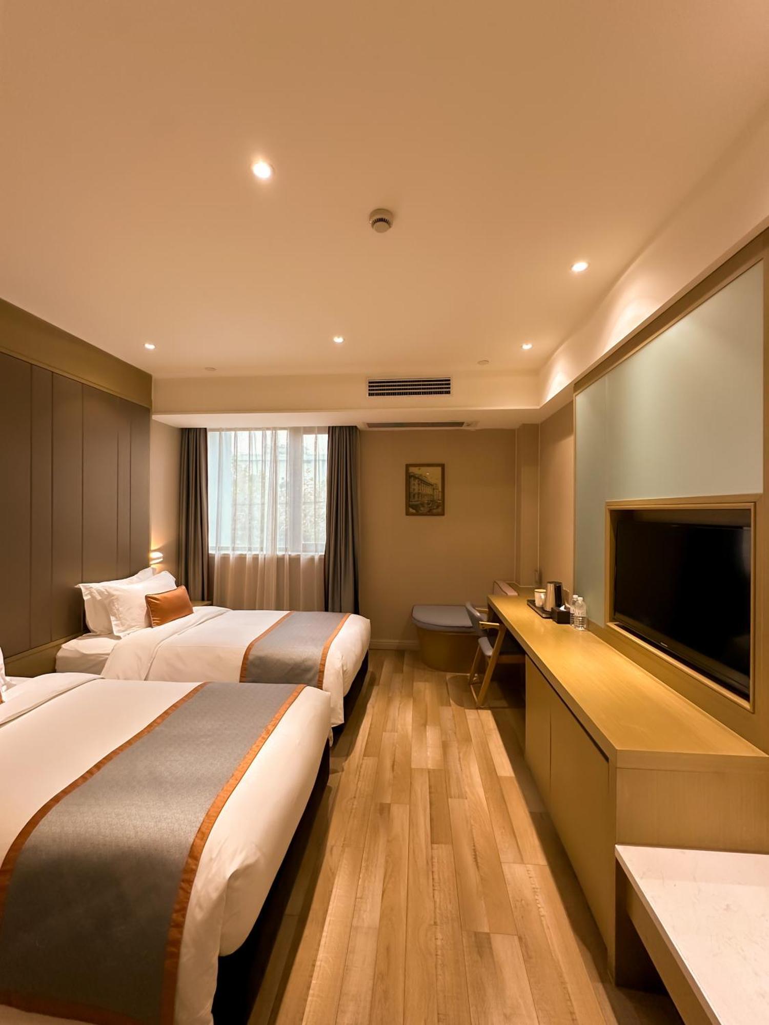 Shanghai-Deco Hotel-Free Shuttle Bus To Pudong Airport And Disneyland Exterior photo