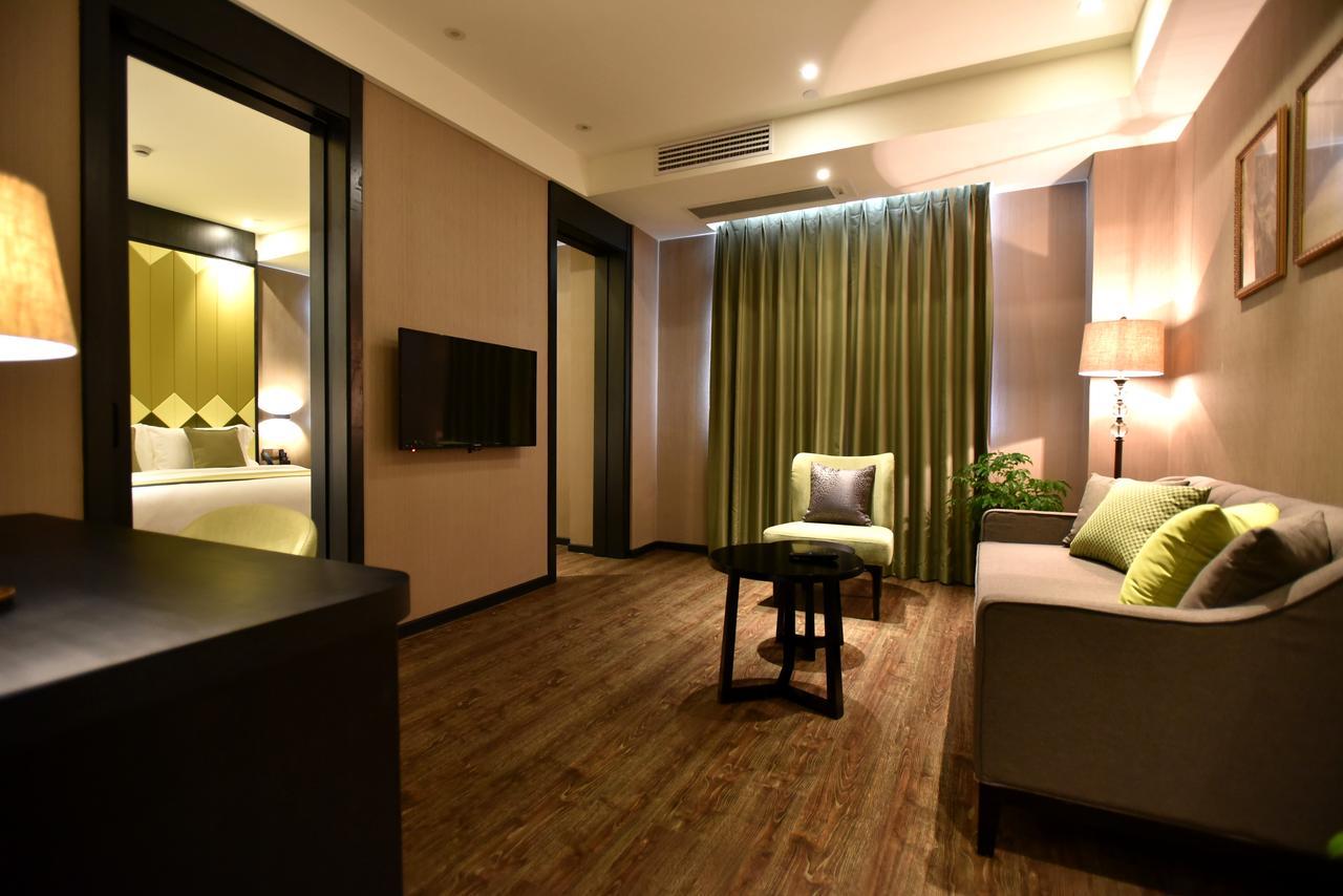 Shanghai-Deco Hotel-Free Shuttle Bus To Pudong Airport And Disneyland Exterior photo
