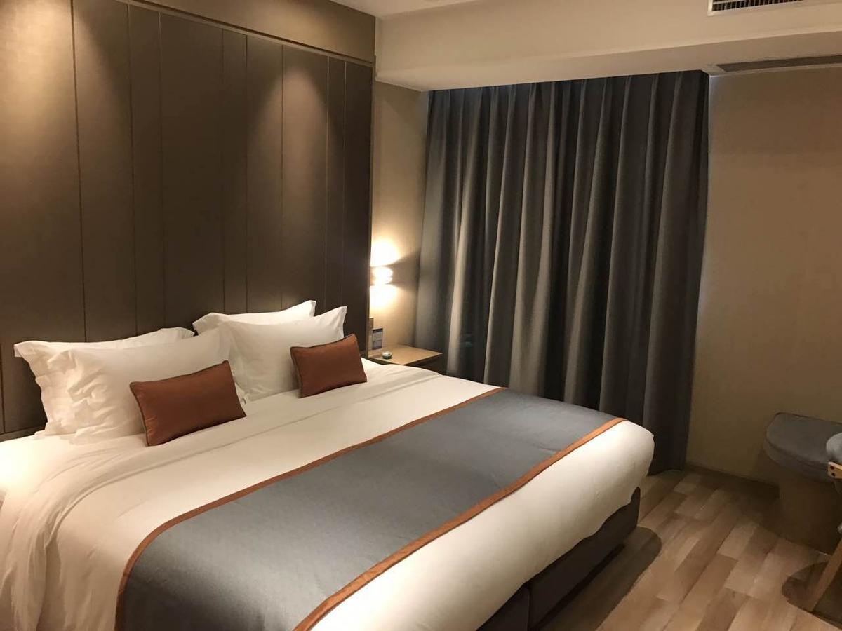 Shanghai-Deco Hotel-Free Shuttle Bus To Pudong Airport And Disneyland Exterior photo
